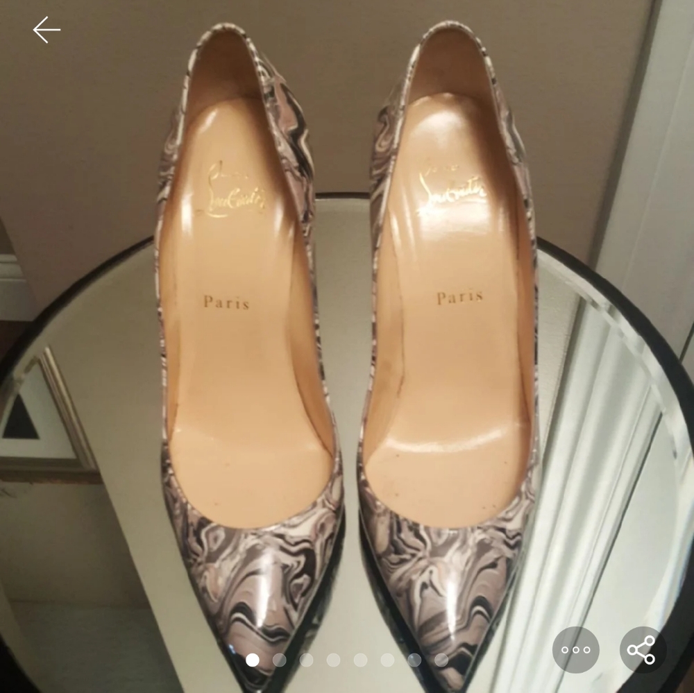 🎉HP🎉Christian Louboutin Marble Pigalle Heels